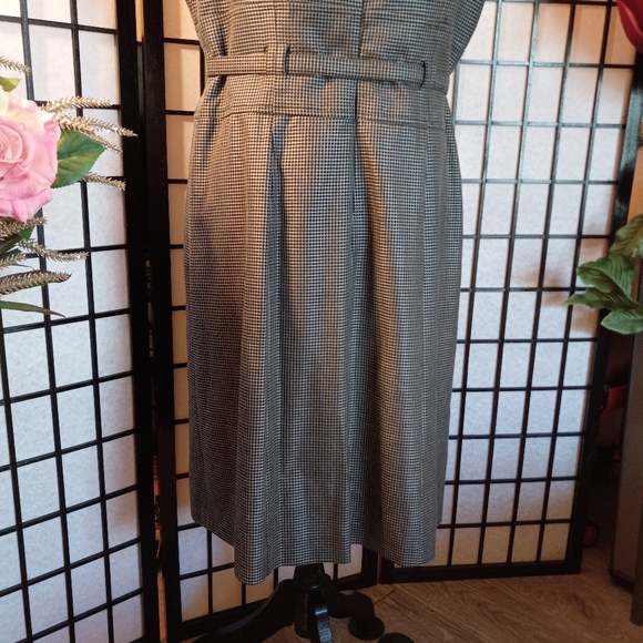 Elegant  Dress by ARMANI COLLEZIONI - Picture 11 of 16